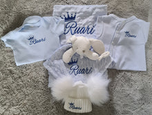 Load image into Gallery viewer, Personalised baby gift bundle
